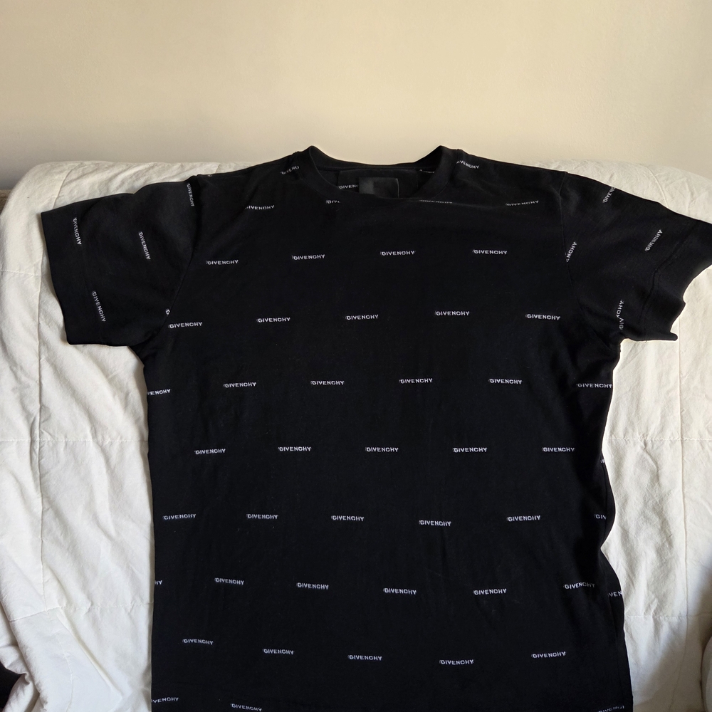 Givenchy Black Men's T-Shirt